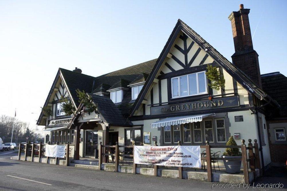 The Greyhound Hotel Leigh (Greater Manchester) Exterior foto